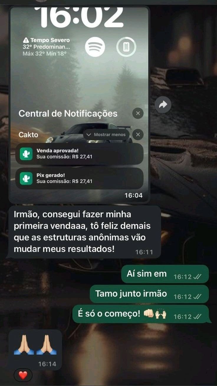Mensagem de aluno comemorando a primeira venda